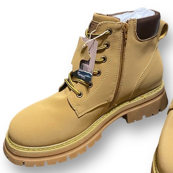 Women’s Leather Platform Lug Boots Hiking Trekking Women’s Size 10 Wheat… - Picture 8 of 13
